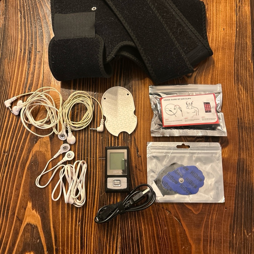 Hi-Dow AcuXP Micro Physical Therapy TENS/EMS Unit Pain Relief Device Bundle EUC